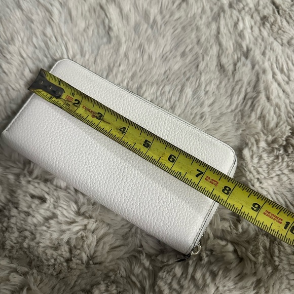 Kate Spade Leila triple compartment shoulder bag with matching wallet - Picture 12 of 16